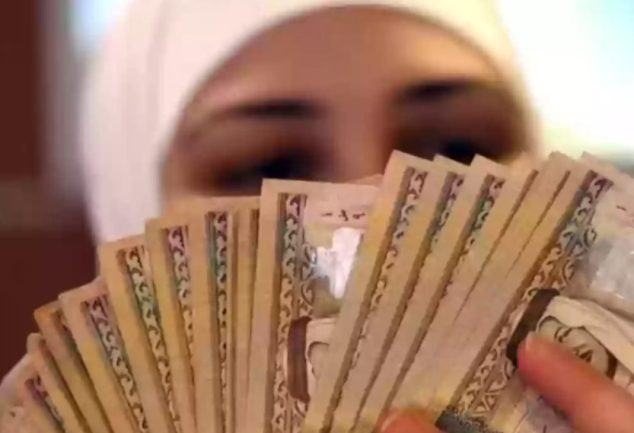 هل يلزم كفيل في كنف