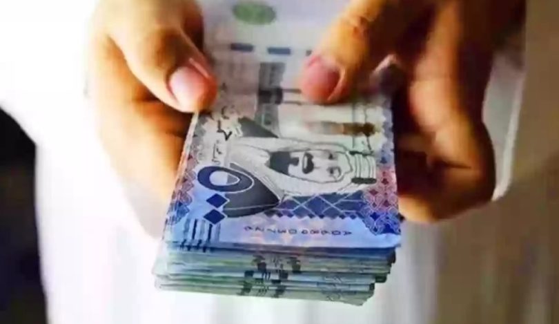 مساعدات مالية للمحتاجين