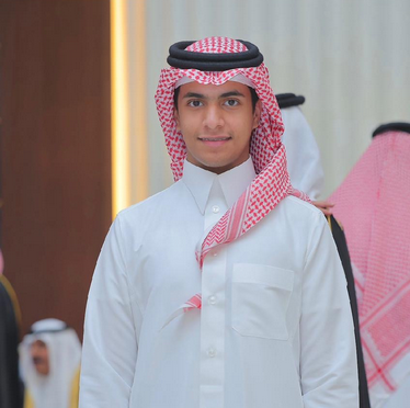 سوق السيارات بالرياض